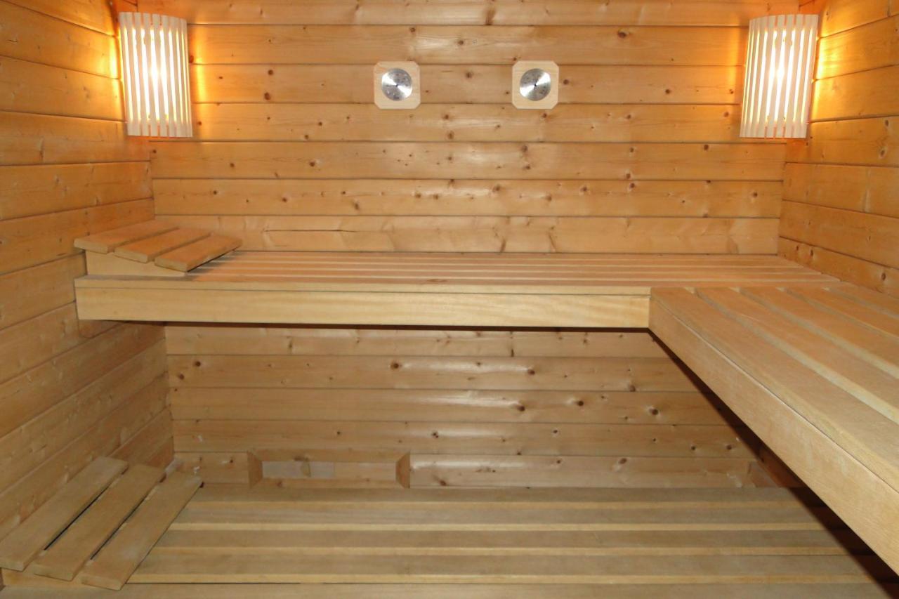 Gite 1805 Montagnes Du Jura Avec Spa Et Sauna Classe 3 Etoiles Foncine-le-Haut Экстерьер фото